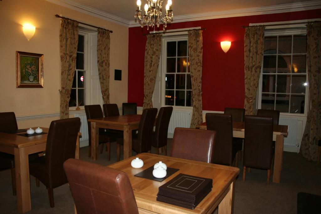 Hotel The Trewythen Llanidloes Exterior foto
